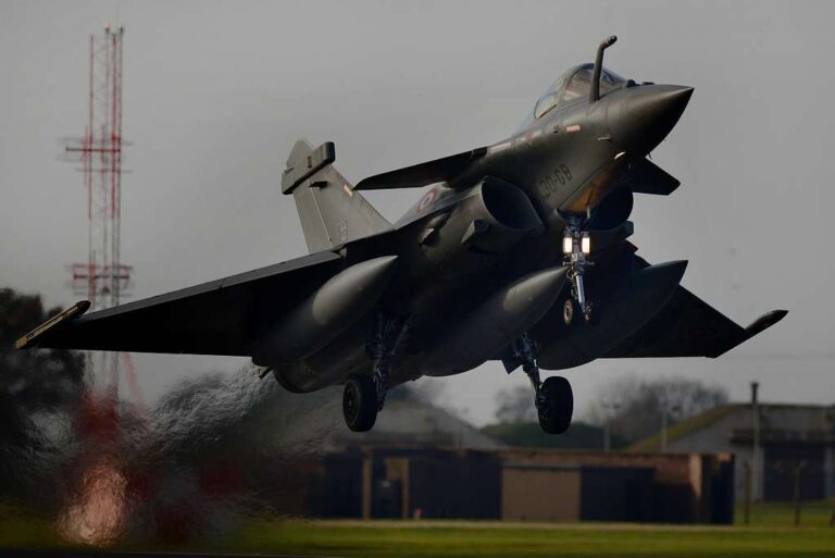 A french dassault rafale lands at royal air force bc1c80 1024
