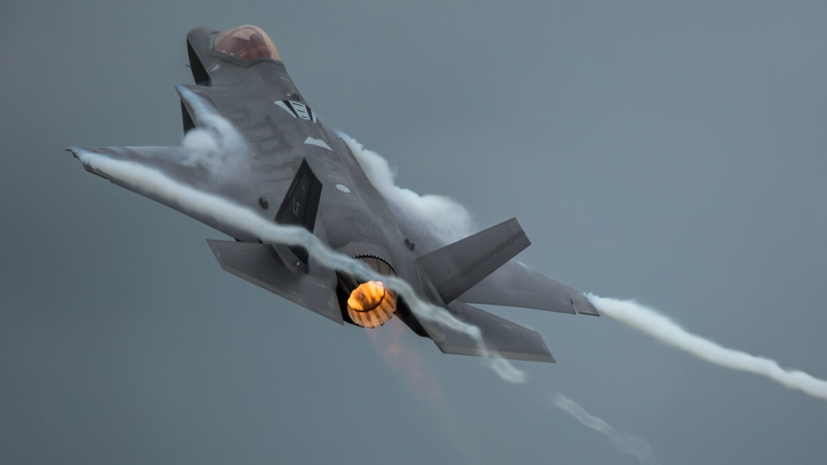 F 35a samolet oruzhie